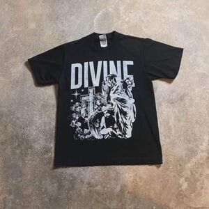 Black Graphic Tee - Short Sleeve
